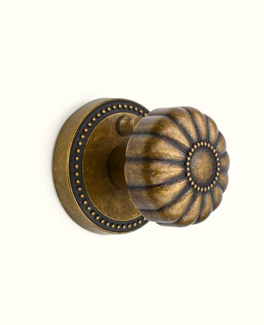 Classic Vintage Door Knob 12-211
